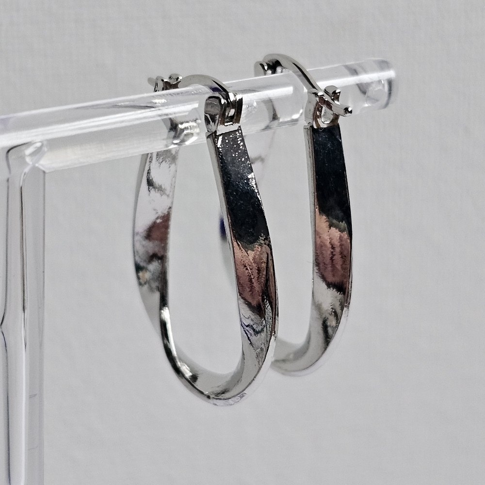 Sterling silver twist hoop earrings NWOT
